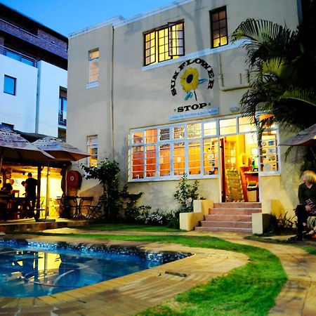 A Sunflower Stop Backpackers Kaapstad Buitenkant foto