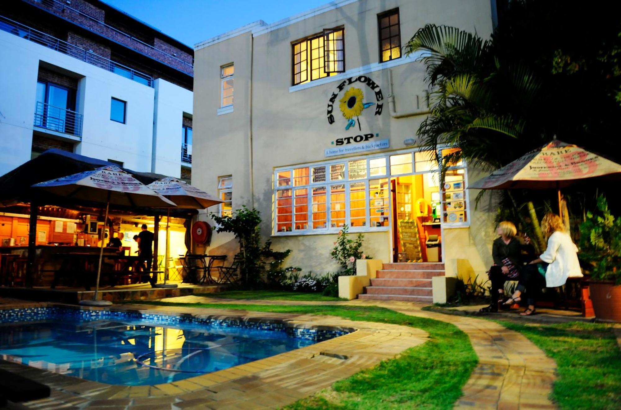 A Sunflower Stop Backpackers Kaapstad Buitenkant foto